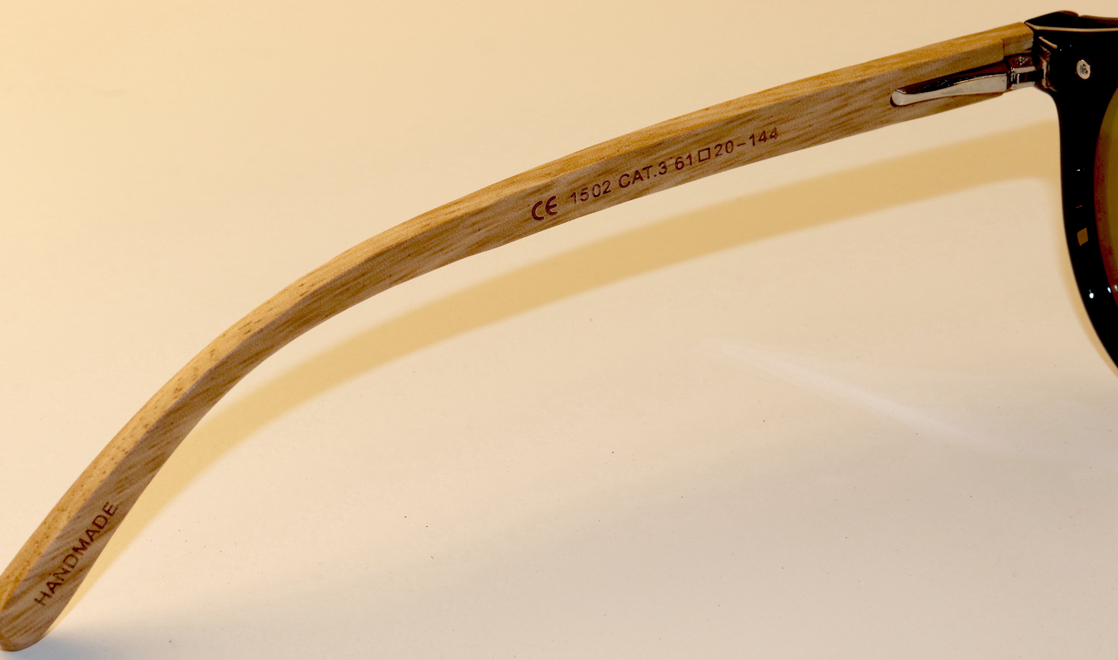 نظارات شمسية "سولارا"