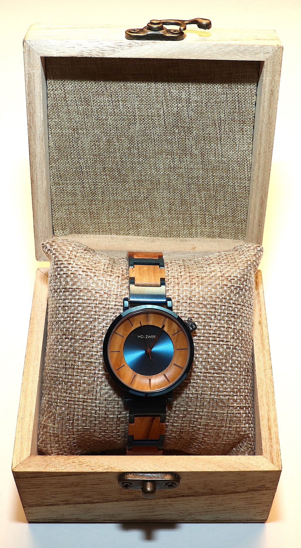 ساعة "فينتو"