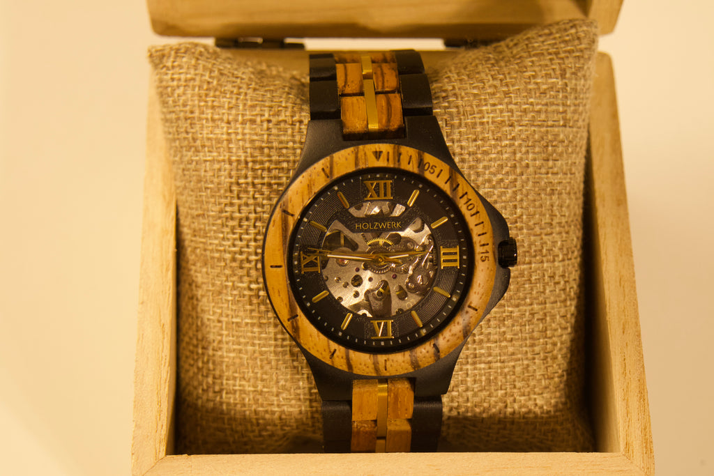 ساعة "ميكانيكال نوار"