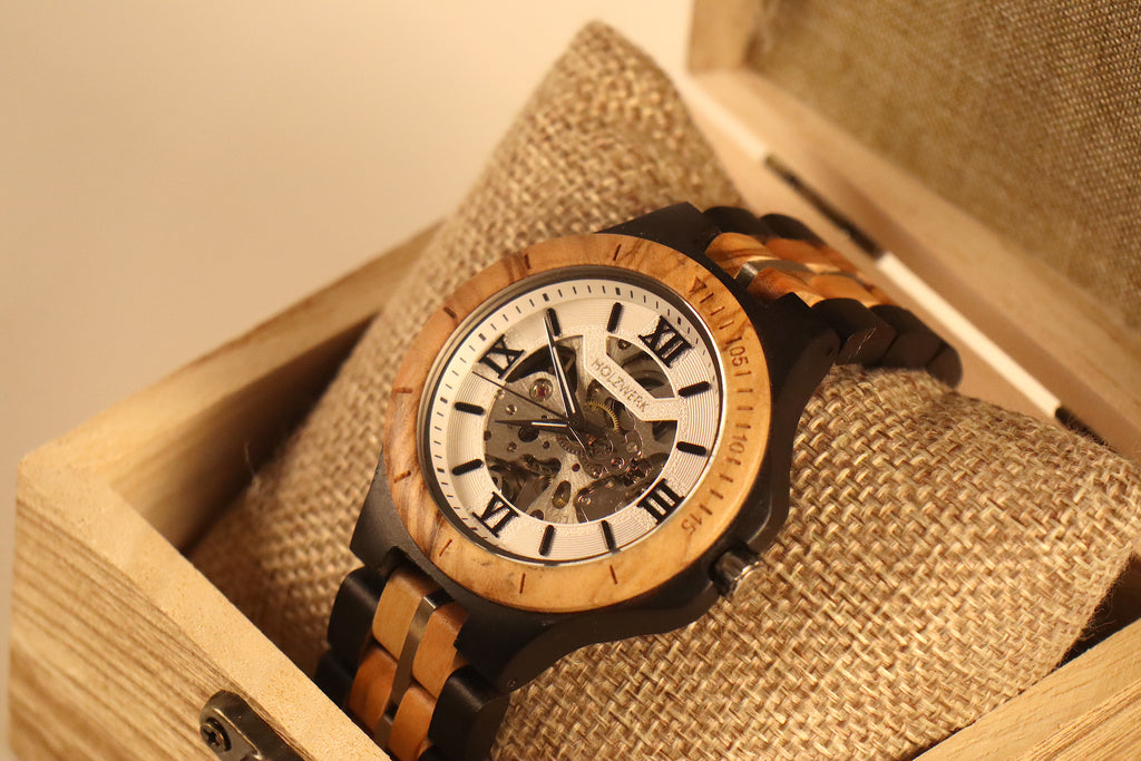 ساعة "أوليفيا نوتورنا"