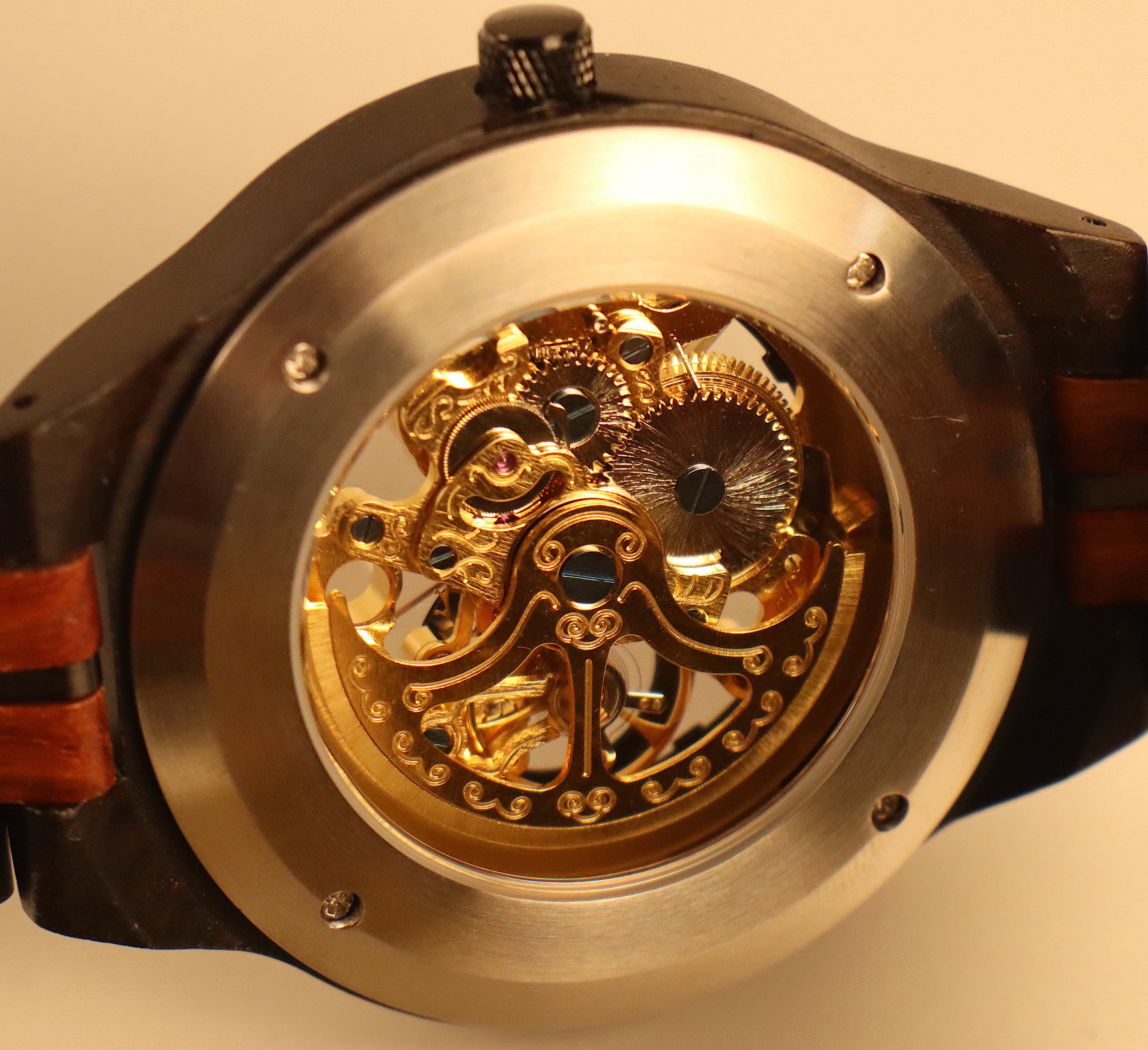 ساعة "إليسيوم روسو للرجال"